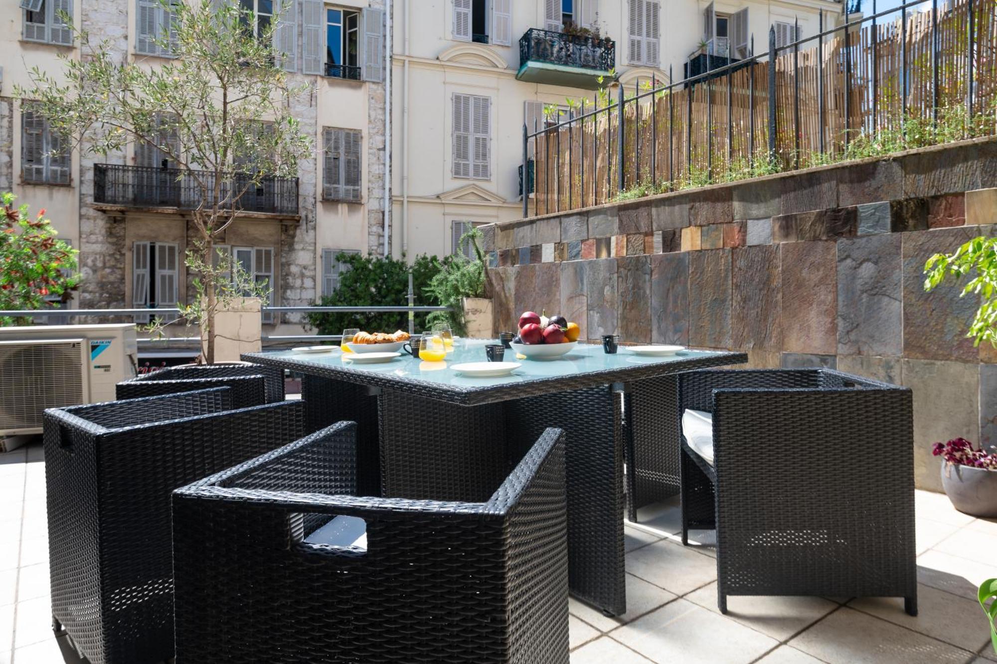 "Le Zen" By Enjoynice, Central Spacious Apartment With Airco, Beach At 10 Min Ngoại thất bức ảnh