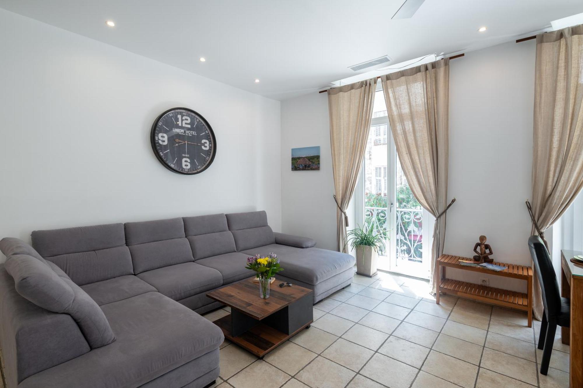 "Le Zen" By Enjoynice, Central Spacious Apartment With Airco, Beach At 10 Min Ngoại thất bức ảnh